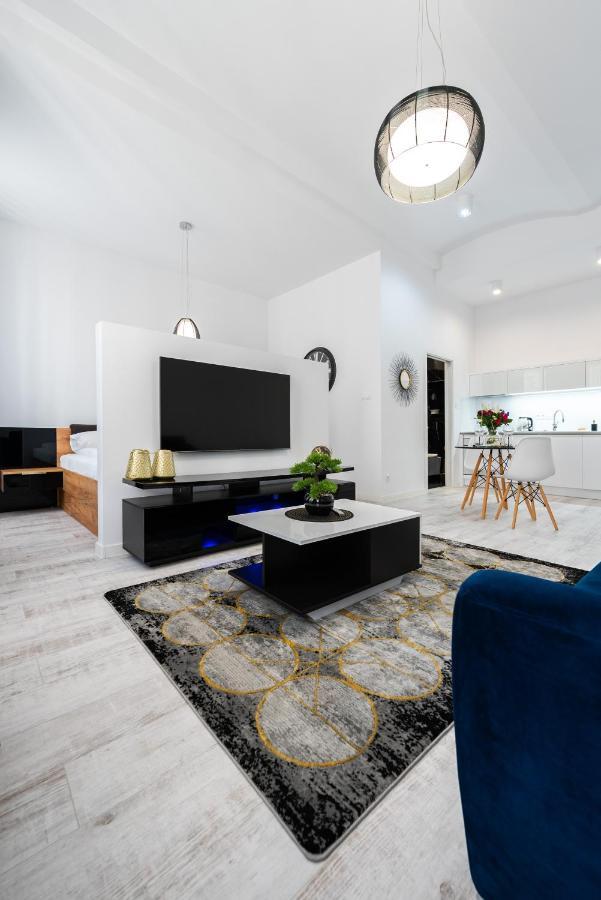 Apartamenty Centrum Nowoczesny Design - Dream Apart Bielsko-Biała Dış mekan fotoğraf
